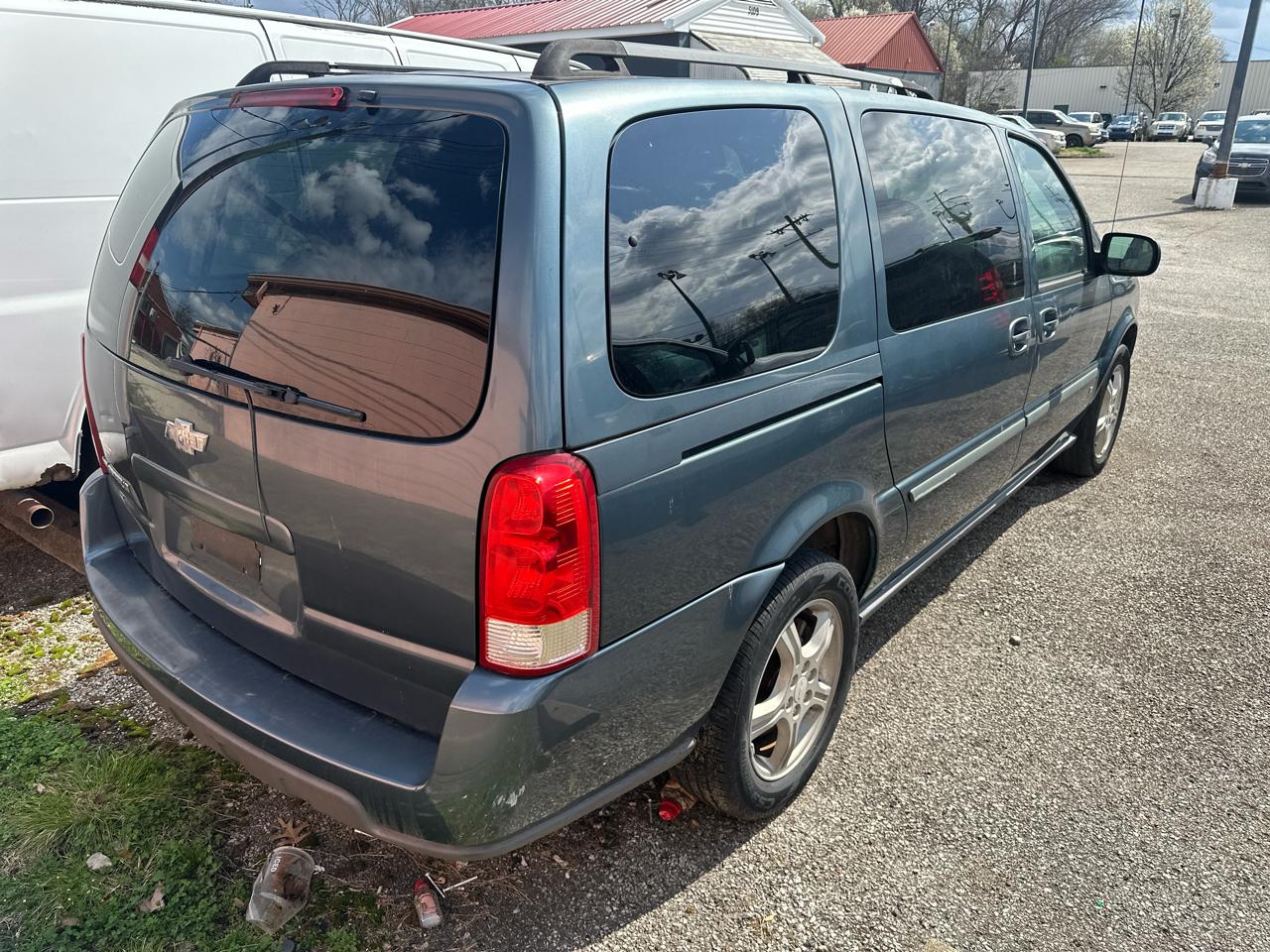 Chevrolet Uplander EXT LT FWD 1LT 2006