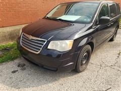 2010 Chrysler Town & Country 