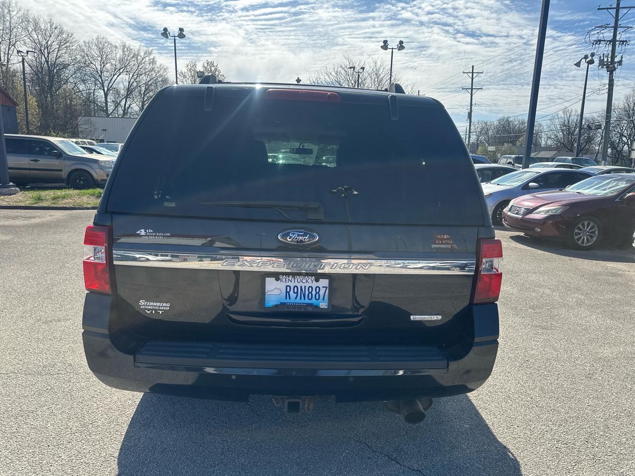 Ford Expedition XLT 4WD 2015