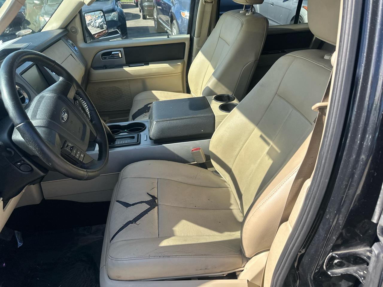 Ford Expedition XLT 4WD 2015