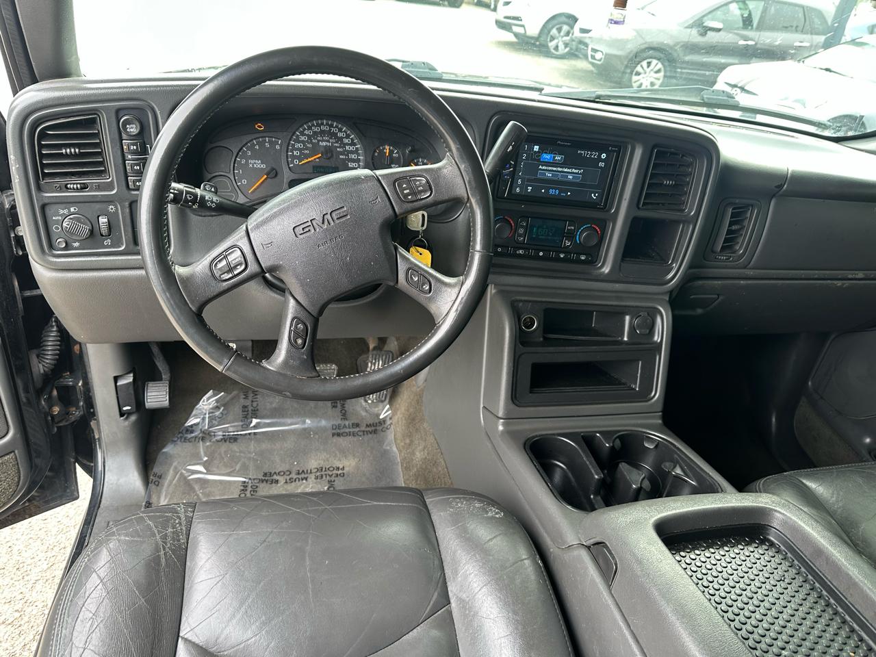 GMC Sierra 1500 SLE Crew Cab Short Bed 4WD 2005