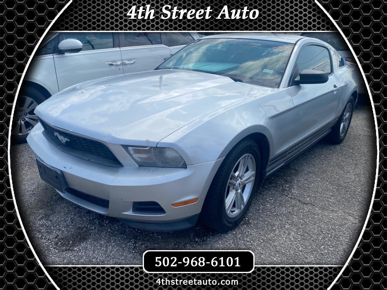 Ford Mustang V6 Coupe 2011