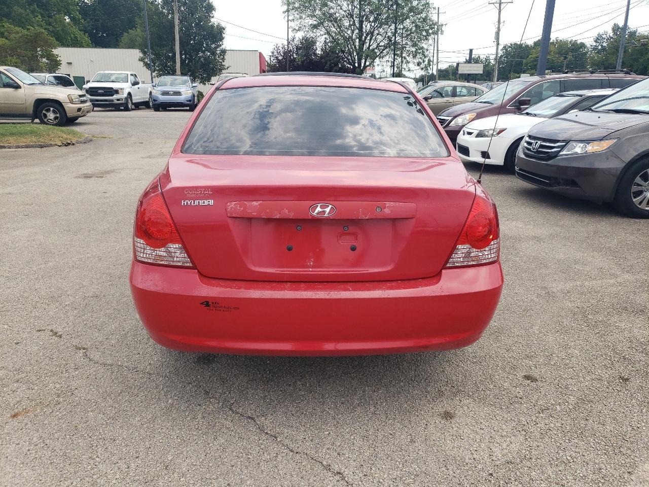 Hyundai Elantra GLS 4-Door 2005