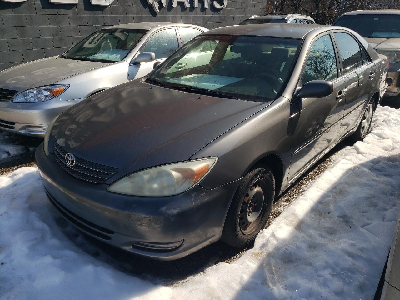 2004 Toyota Camry LE