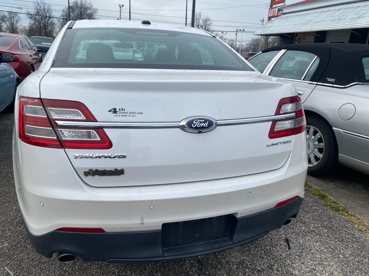 Ford Taurus Limited FWD 2013