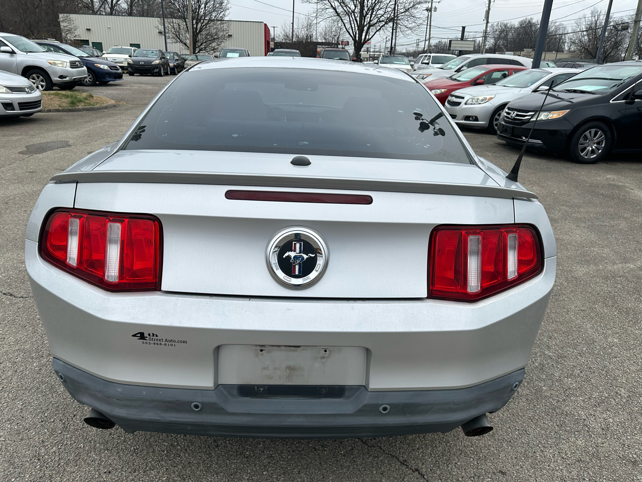 Ford Mustang V6 Coupe 2012