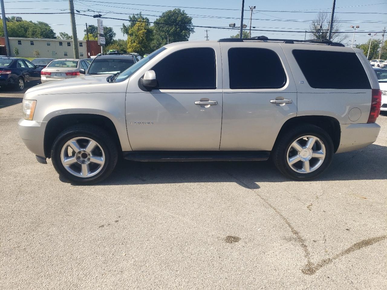 Chevrolet Tahoe LT1 2WD 2009