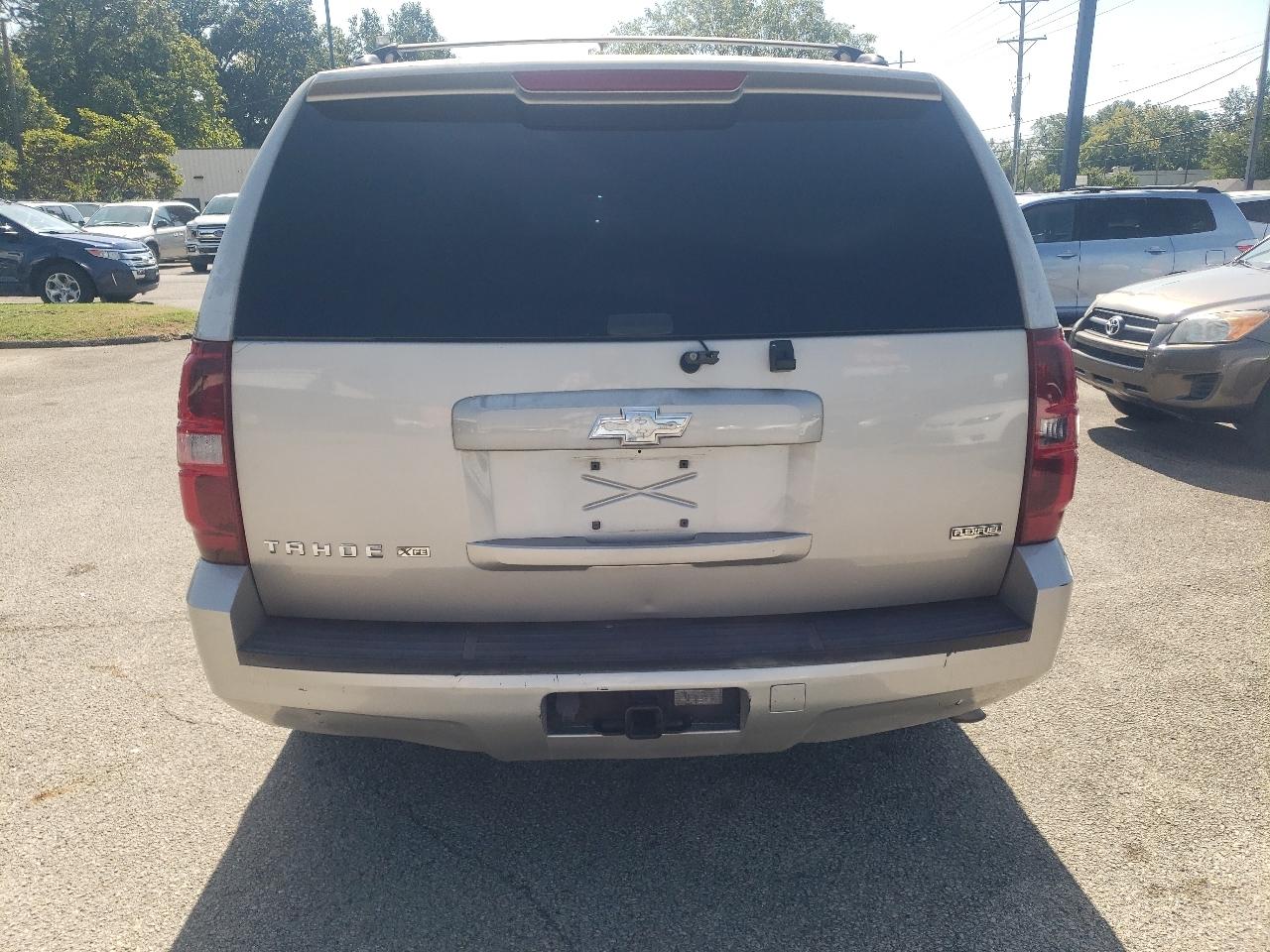 Chevrolet Tahoe LT1 2WD 2009