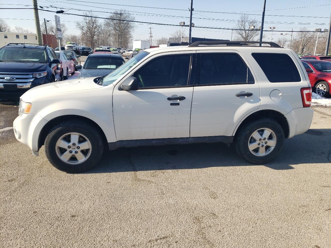 Ford Escape XLT FWD 2011