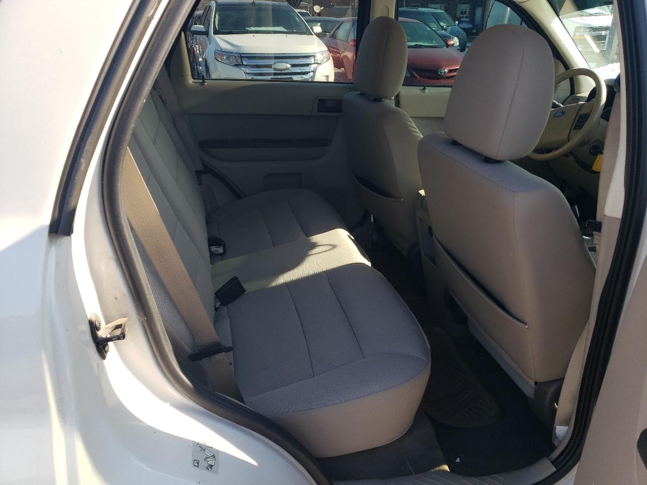 Ford Escape XLT FWD 2011