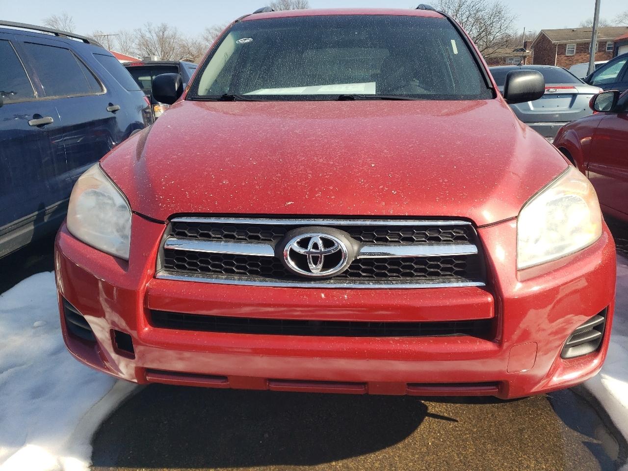 Toyota RAV4 Base I4 4WD 2010