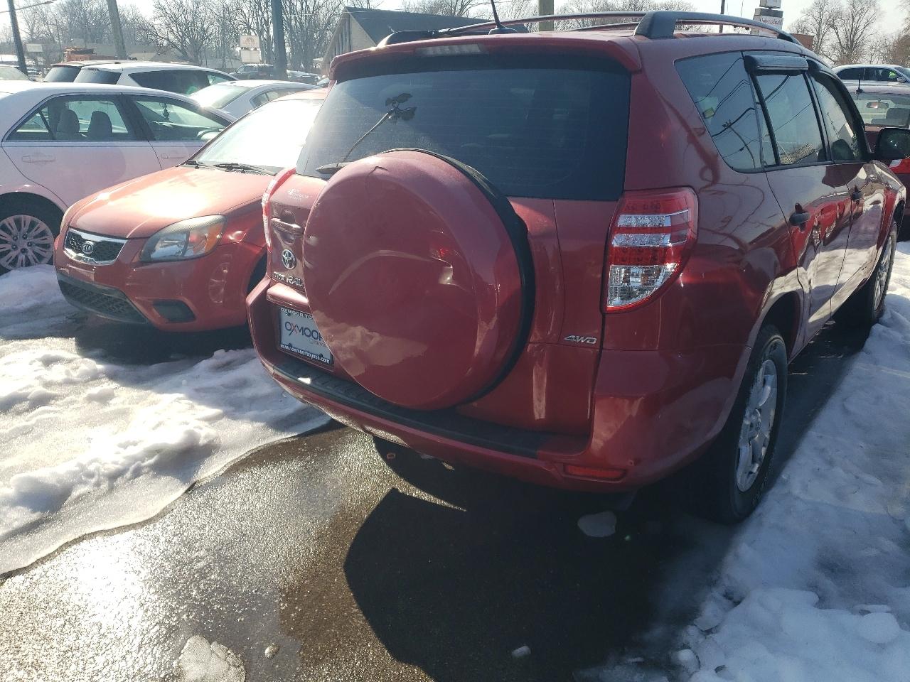 Toyota RAV4 Base I4 4WD 2010