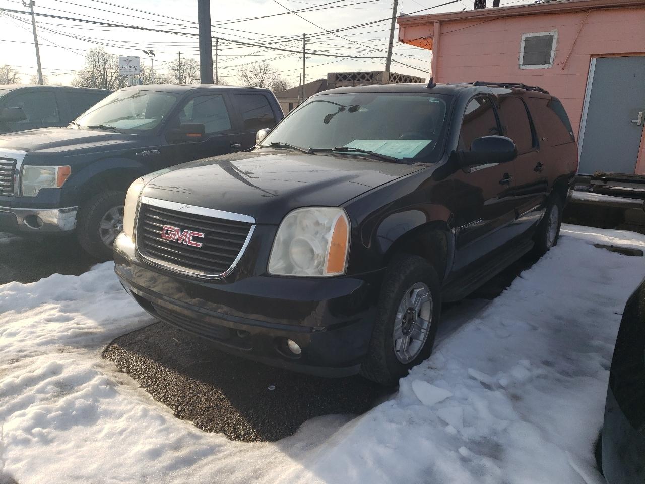 GMC Yukon XL SLT-2 1/2 Ton 4WD 2008