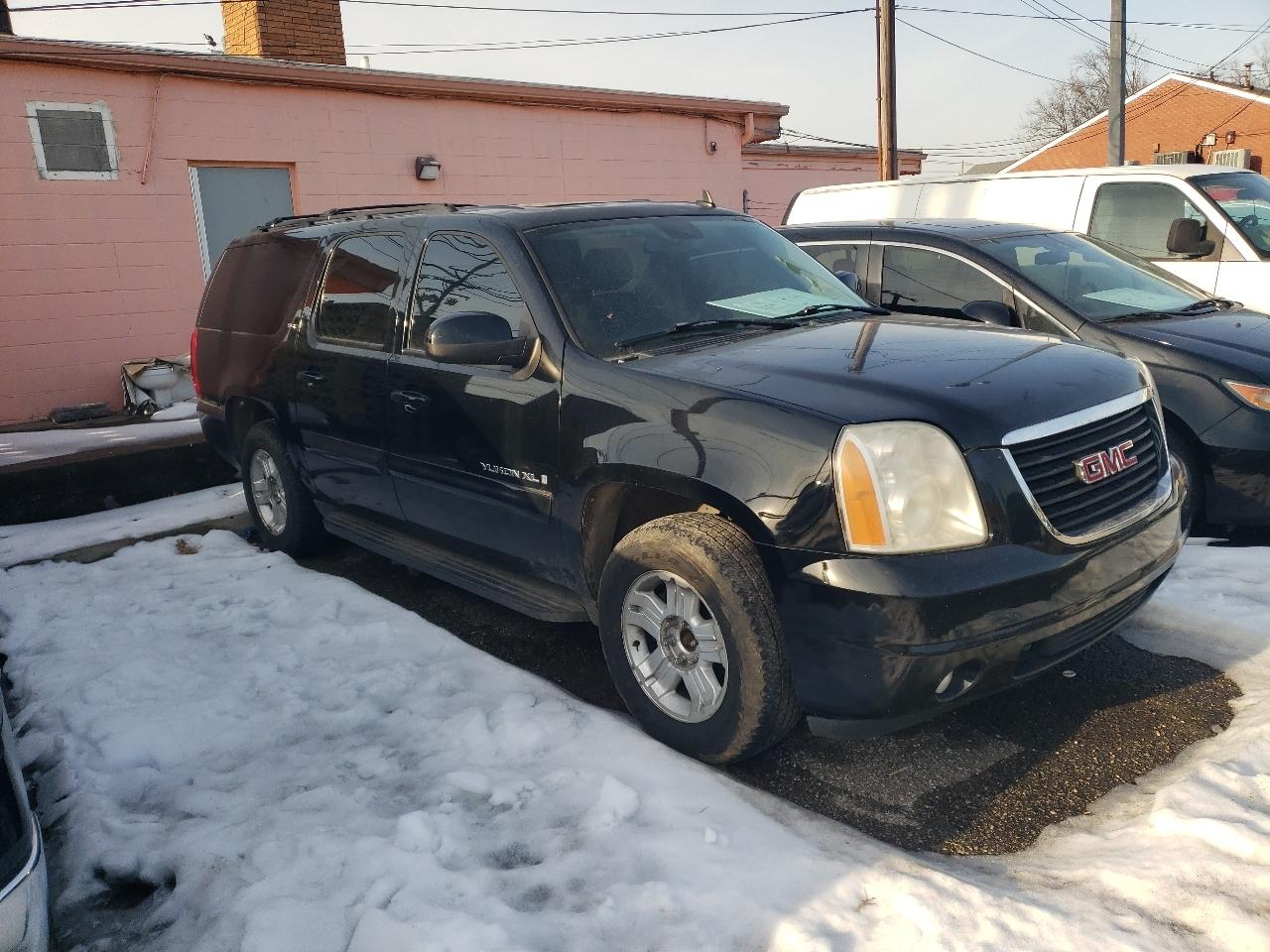GMC Yukon XL SLT-2 1/2 Ton 4WD 2008