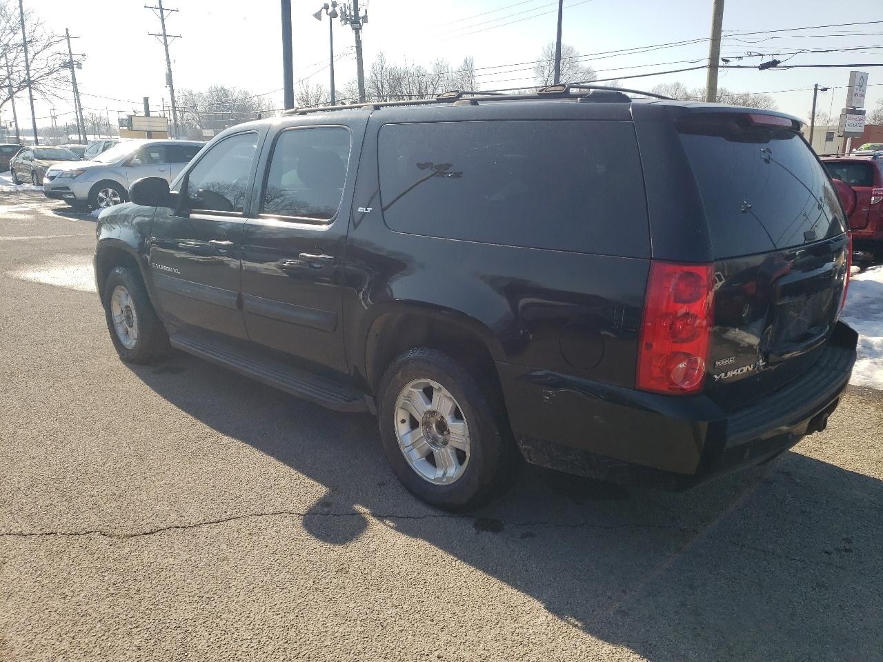 GMC Yukon XL SLT-2 1/2 Ton 4WD 2008