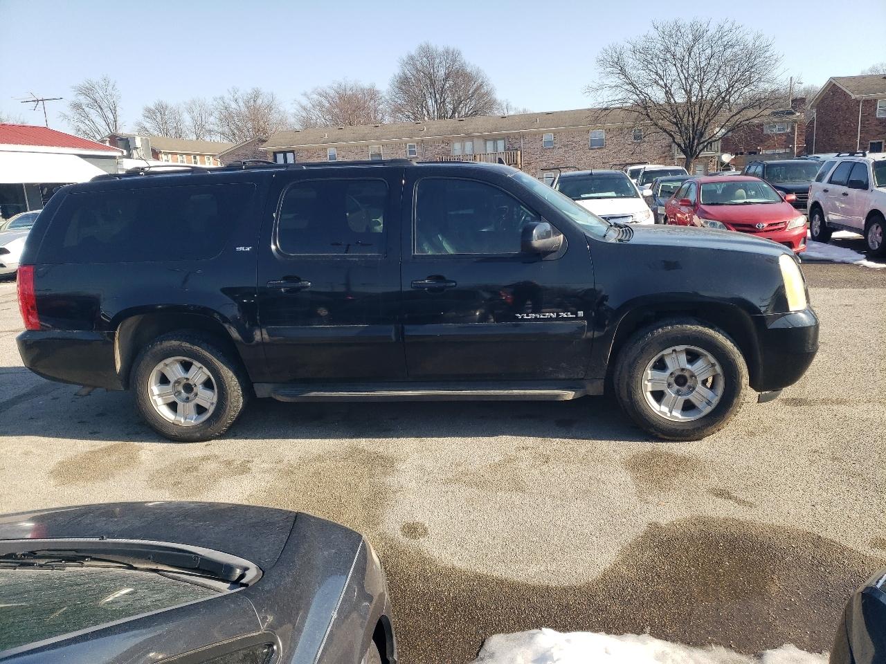 GMC Yukon XL SLT-2 1/2 Ton 4WD 2008