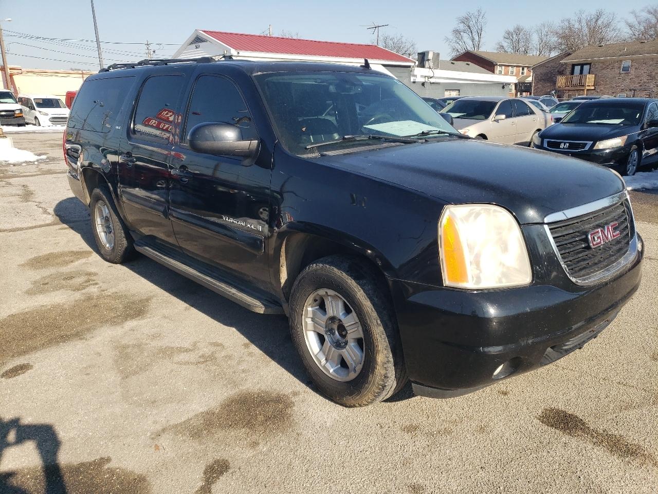 GMC Yukon XL SLT-2 1/2 Ton 4WD 2008