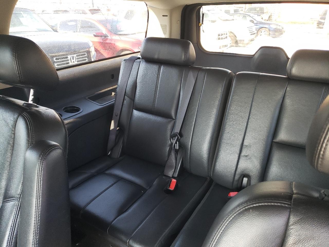 GMC Yukon XL SLT-2 1/2 Ton 4WD 2008