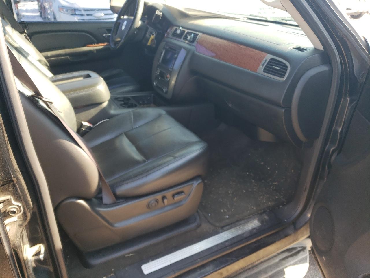 GMC Yukon XL SLT-2 1/2 Ton 4WD 2008