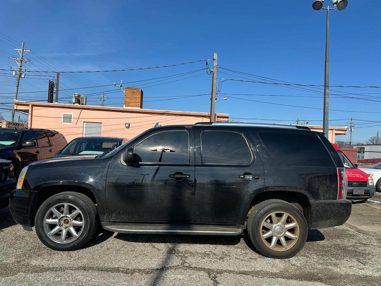 GMC Yukon Denali AWD 2007