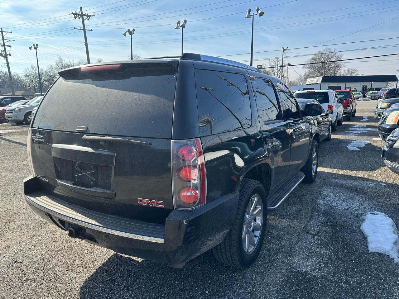 GMC Yukon Denali AWD 2007