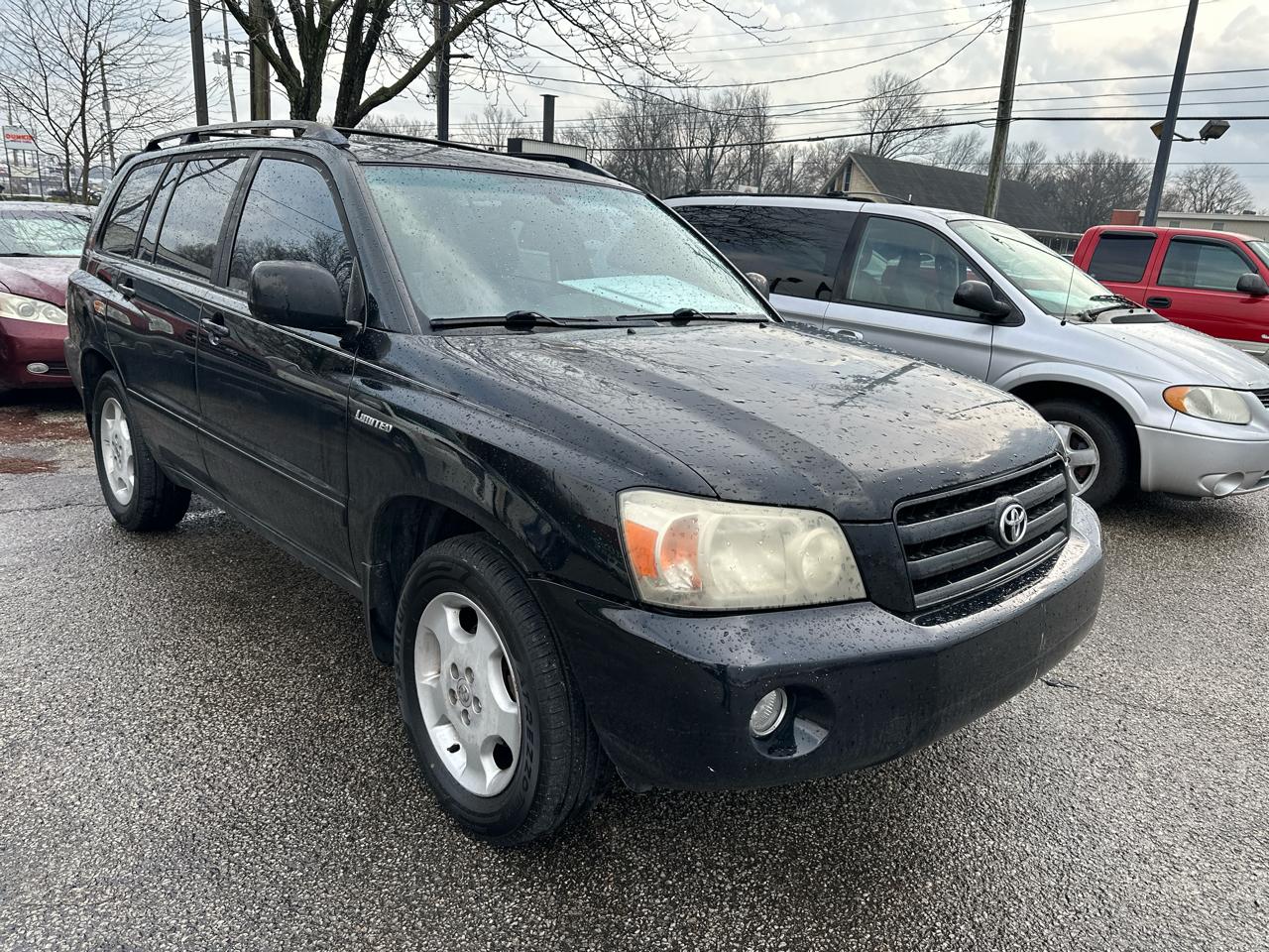 Toyota Highlander V6 2WD with 3rd-Row Seat 2005