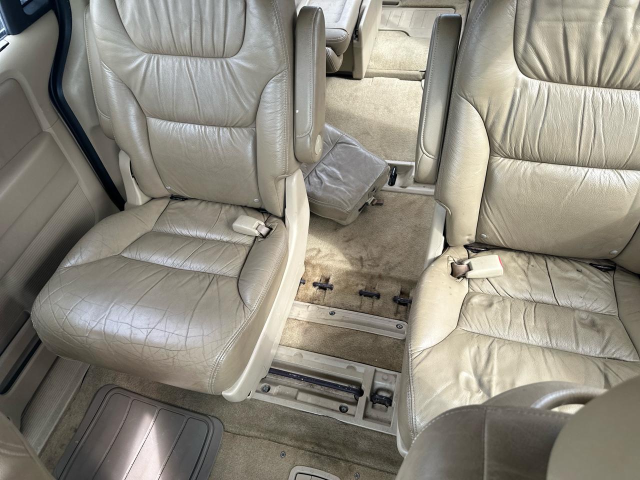 Honda Odyssey EX-L w/ DVD and Navigation 2010