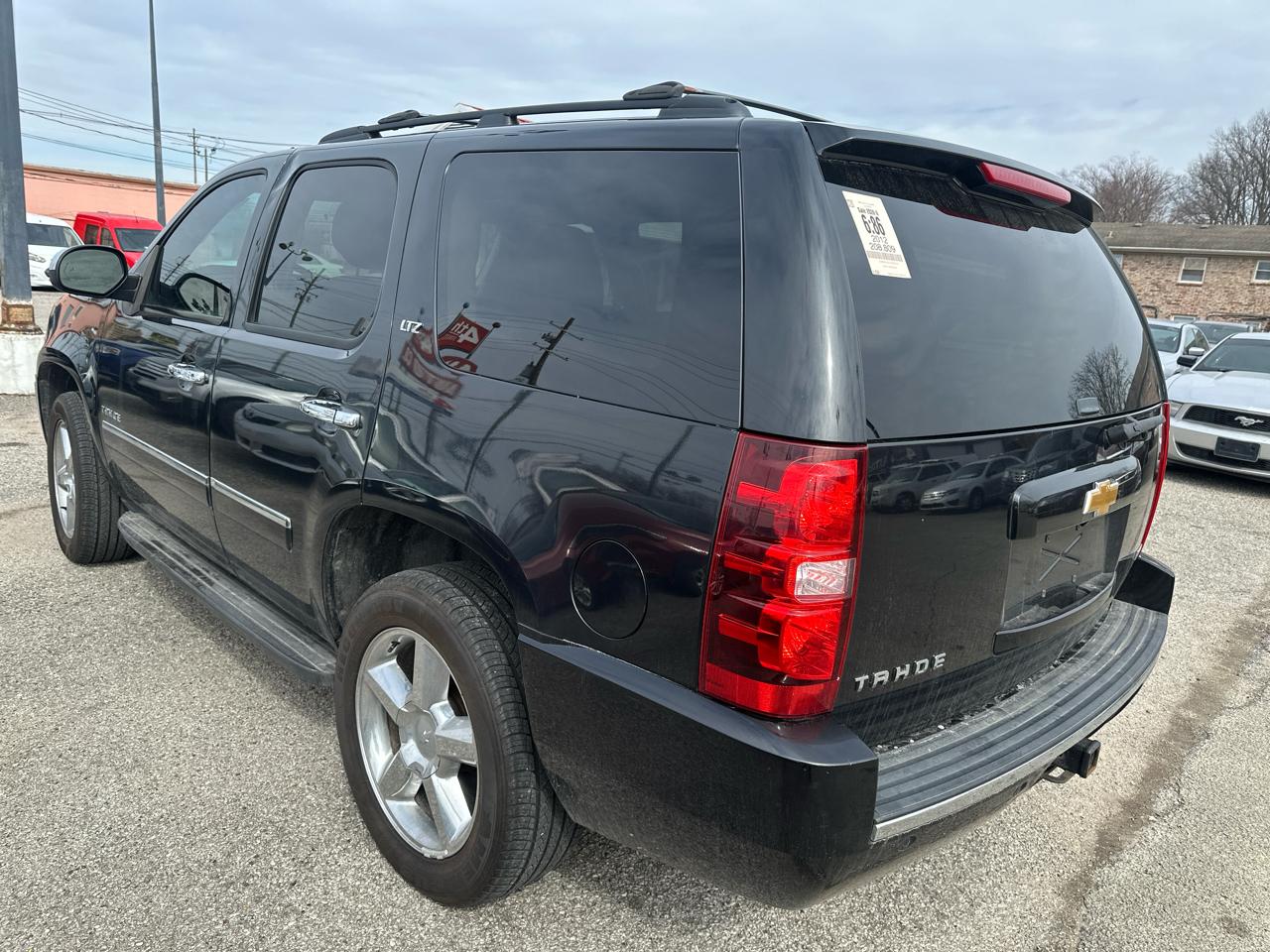 Chevrolet Tahoe LTZ 4WD 2012