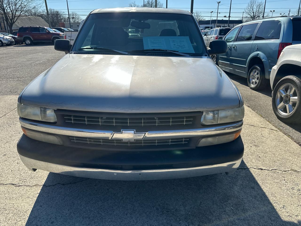 Chevrolet Silverado 1500 LS Ext. Cab 3-Door Long Bed 2WD 2000