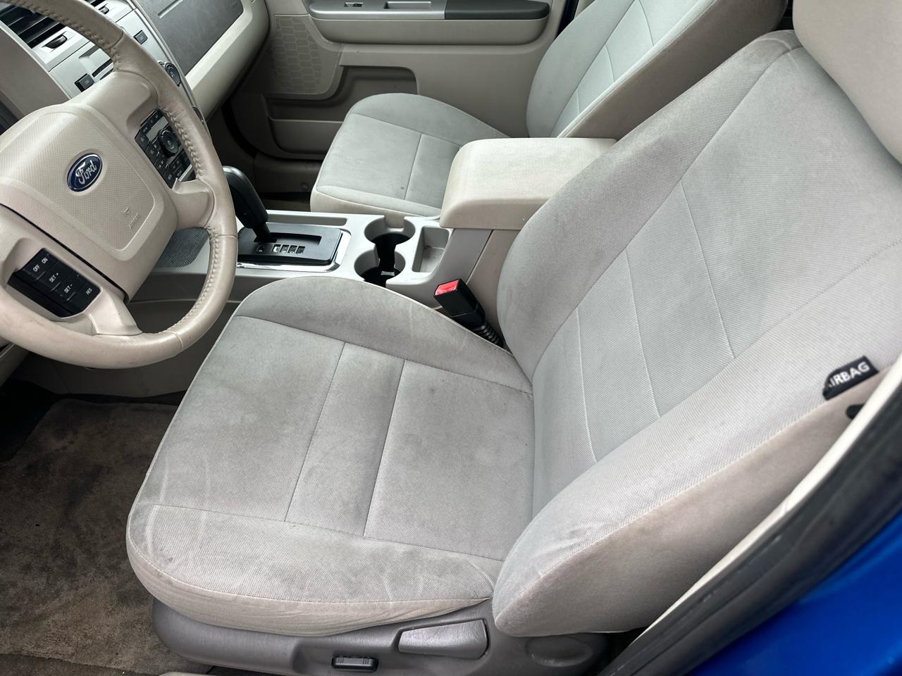 Ford Escape XLT FWD 2012