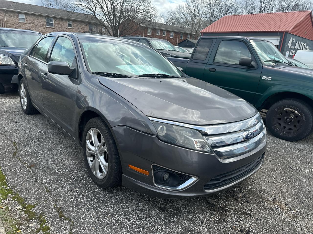 Ford Fusion SE 2012