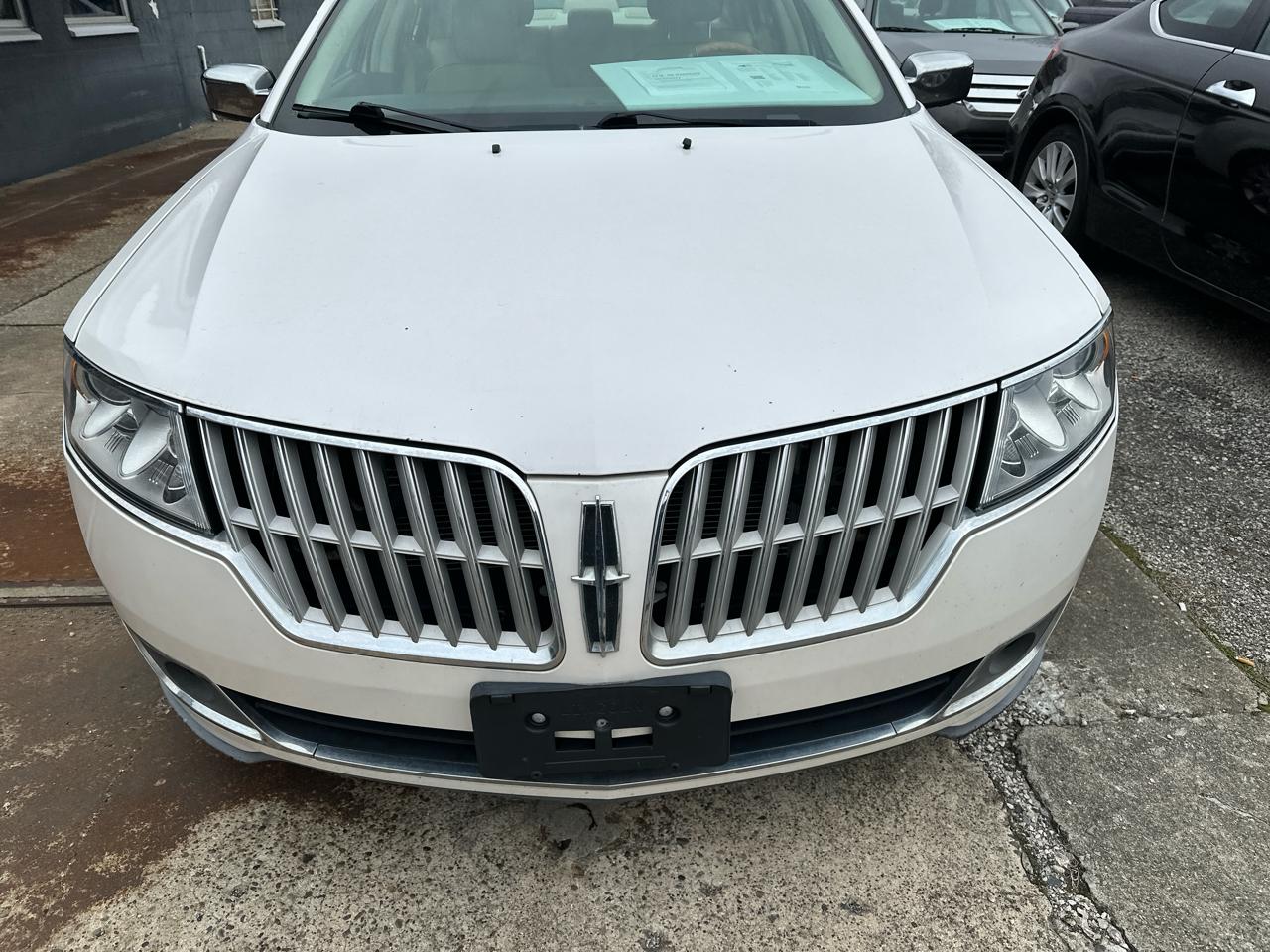 Lincoln MKZ FWD 2011