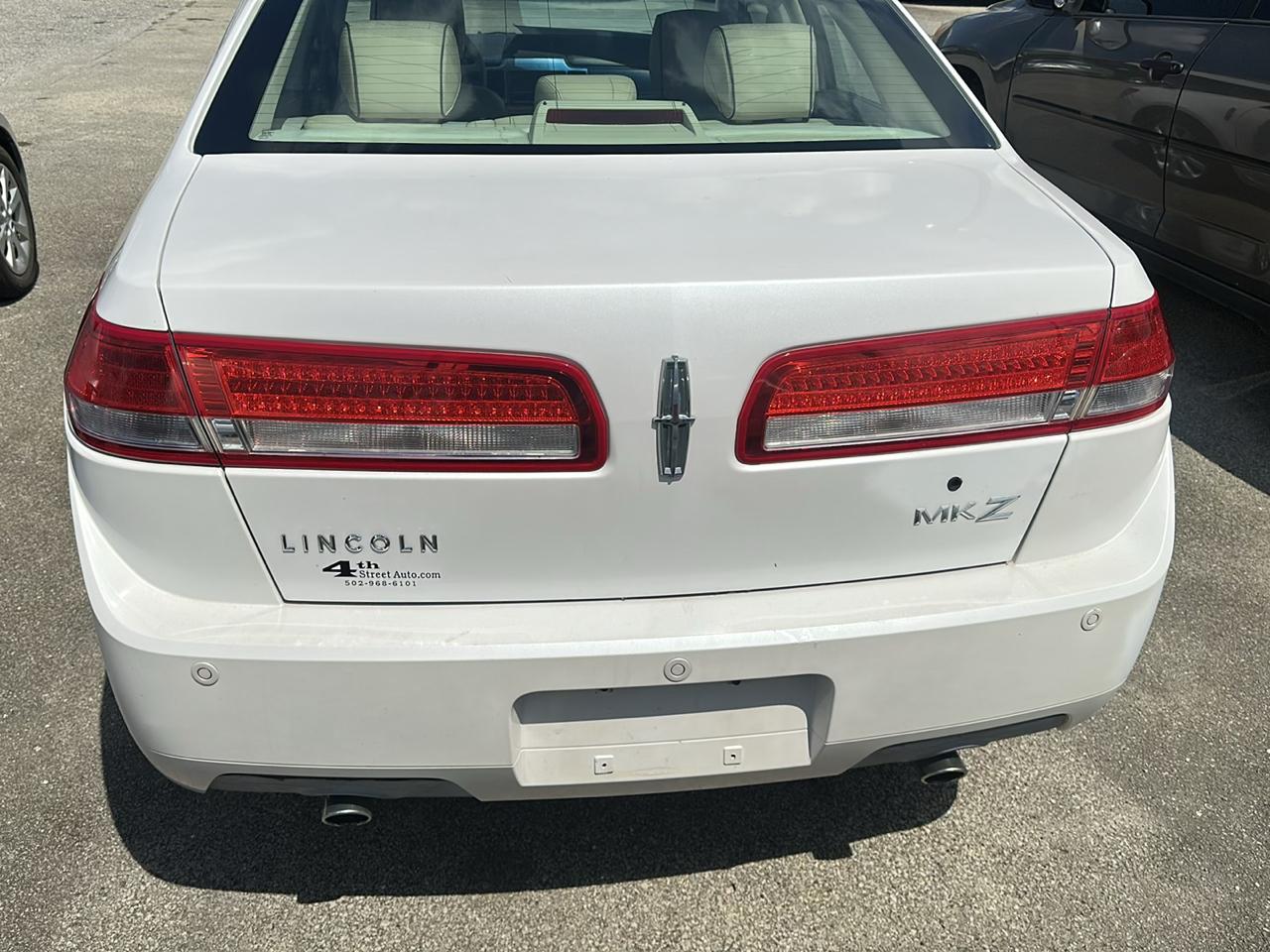 Lincoln MKZ FWD 2011