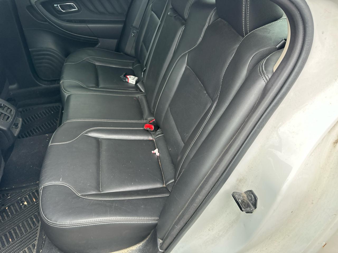 Ford Taurus SEL FWD 2010