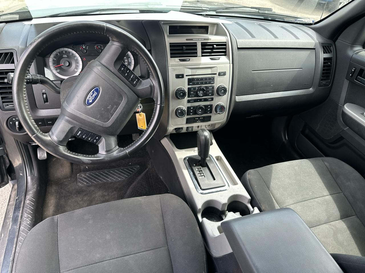 Ford Escape XLT 4WD V6 2009