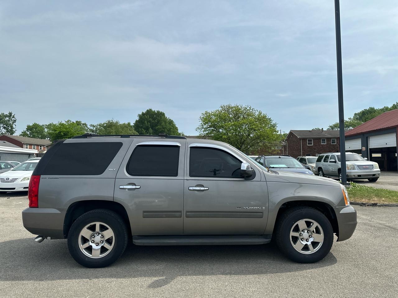 GMC Yukon SLT-1 2WD 2009