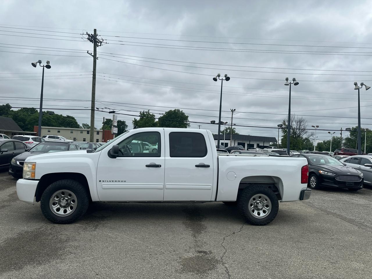 Chevrolet Silverado 1500 LS Crew Cab 4WD 2009