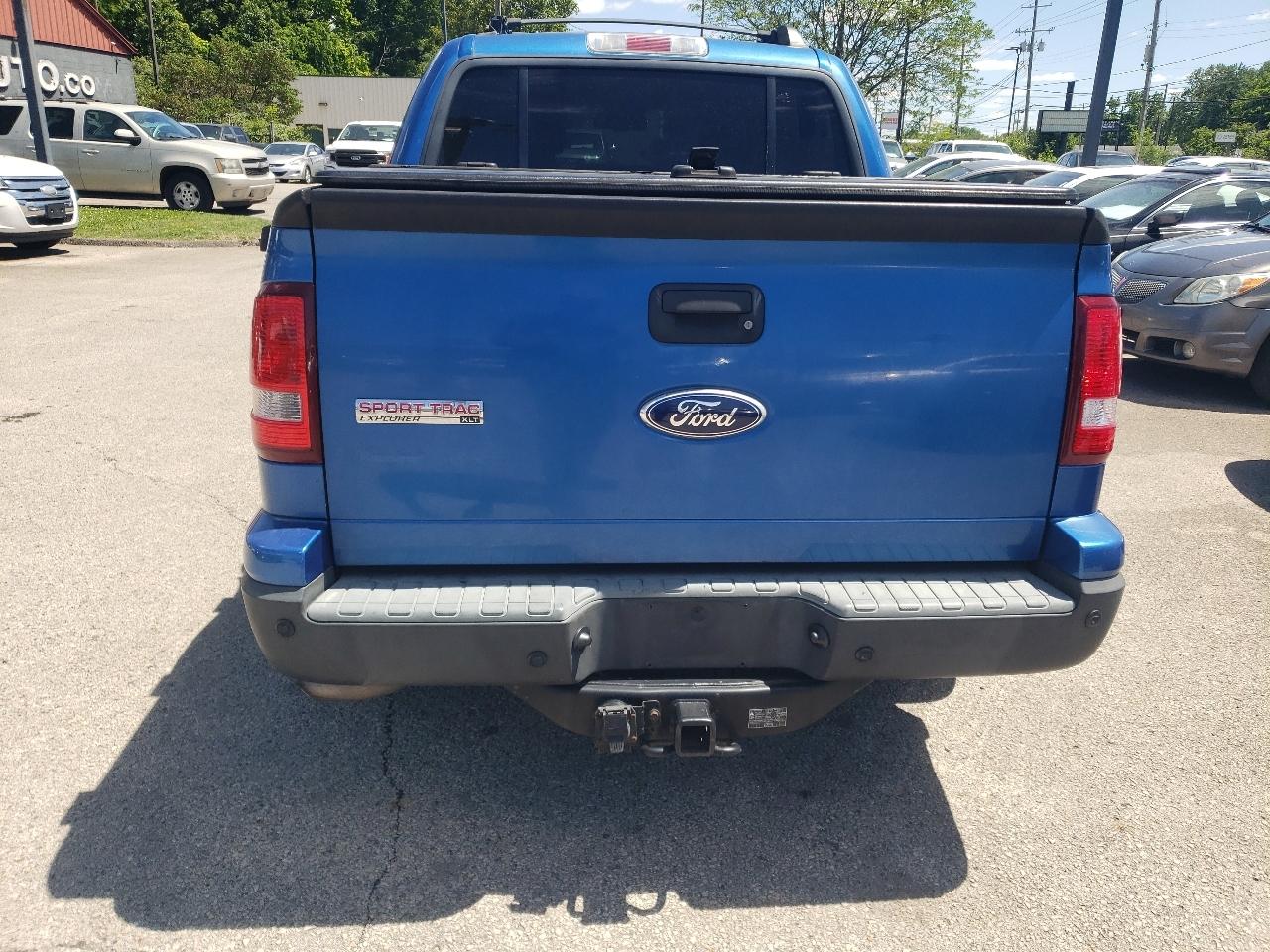 Ford Explorer Sport Trac XLT 4.0L 2WD 2010