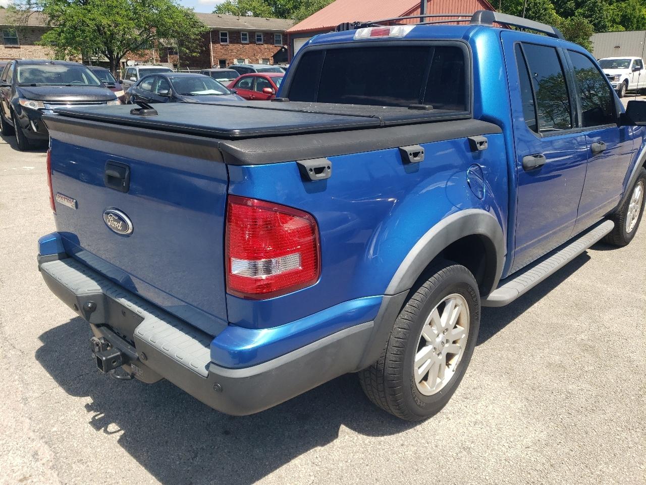 Ford Explorer Sport Trac XLT 4.0L 2WD 2010