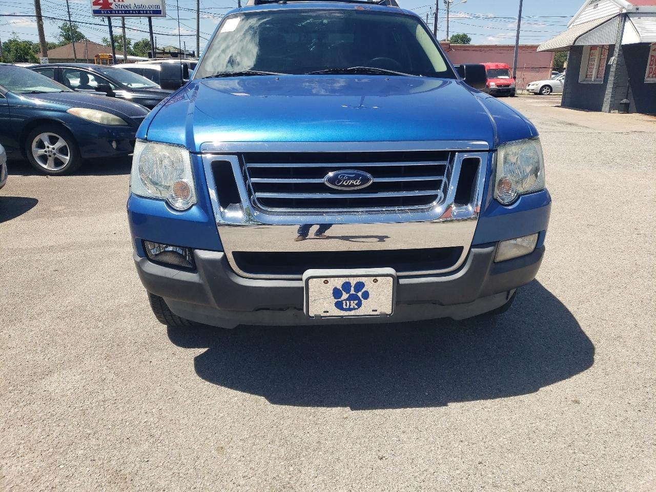 Ford Explorer Sport Trac XLT 4.0L 2WD 2010