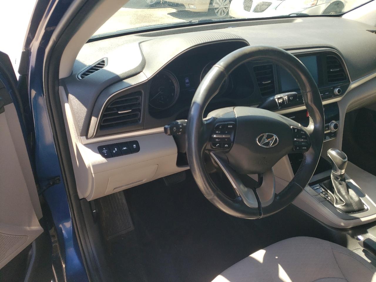 Hyundai Elantra Limited 2020