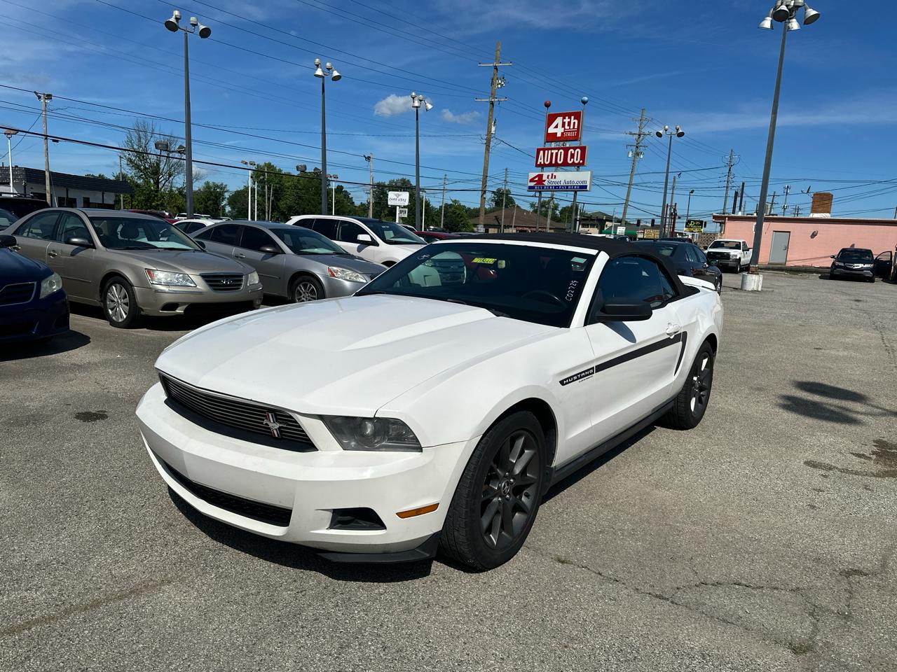 Ford Mustang V6 Convertible 2012