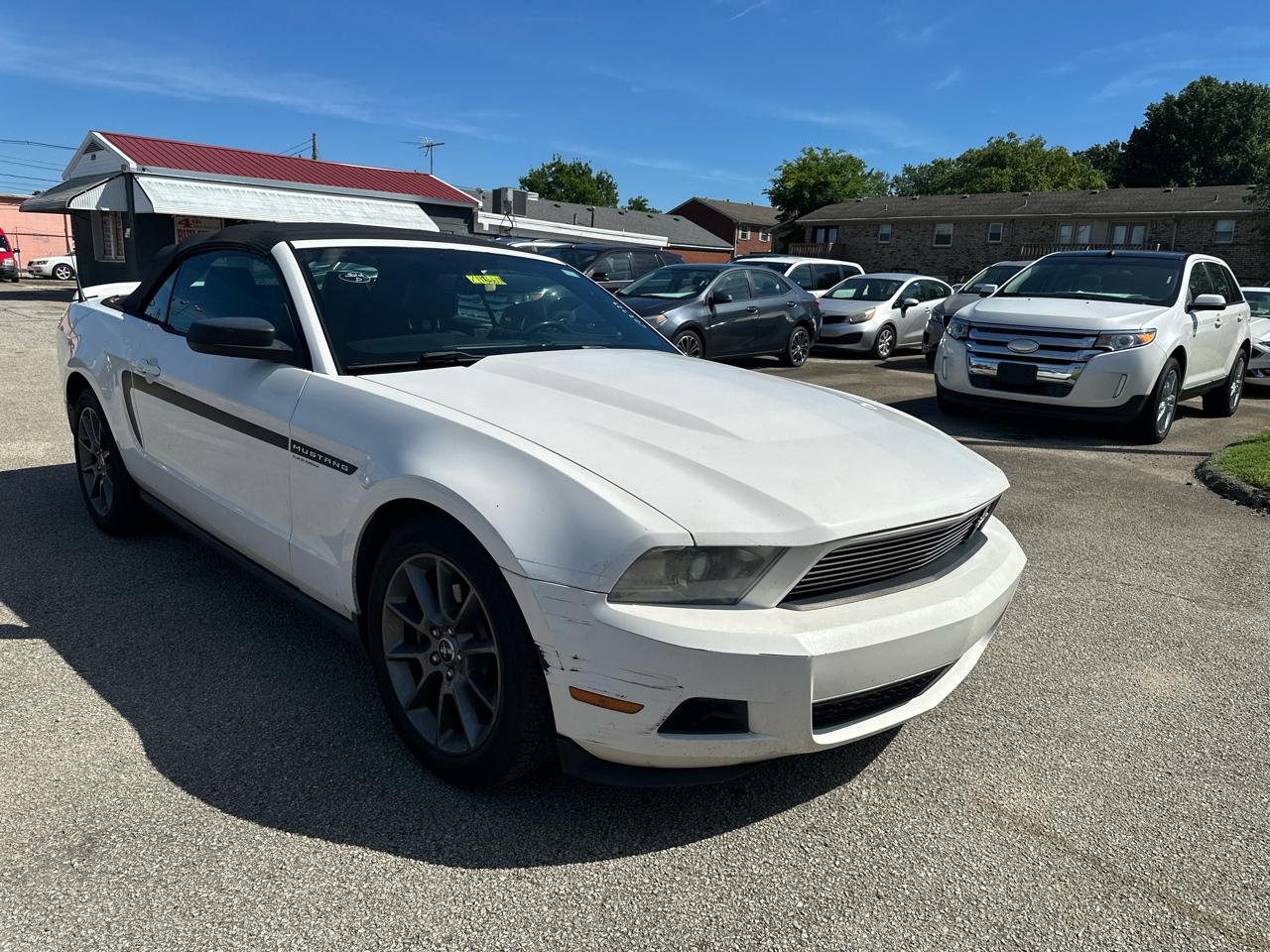 Ford Mustang V6 Convertible 2012