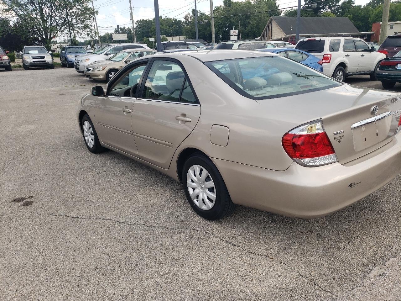 Toyota Camry LE 2005