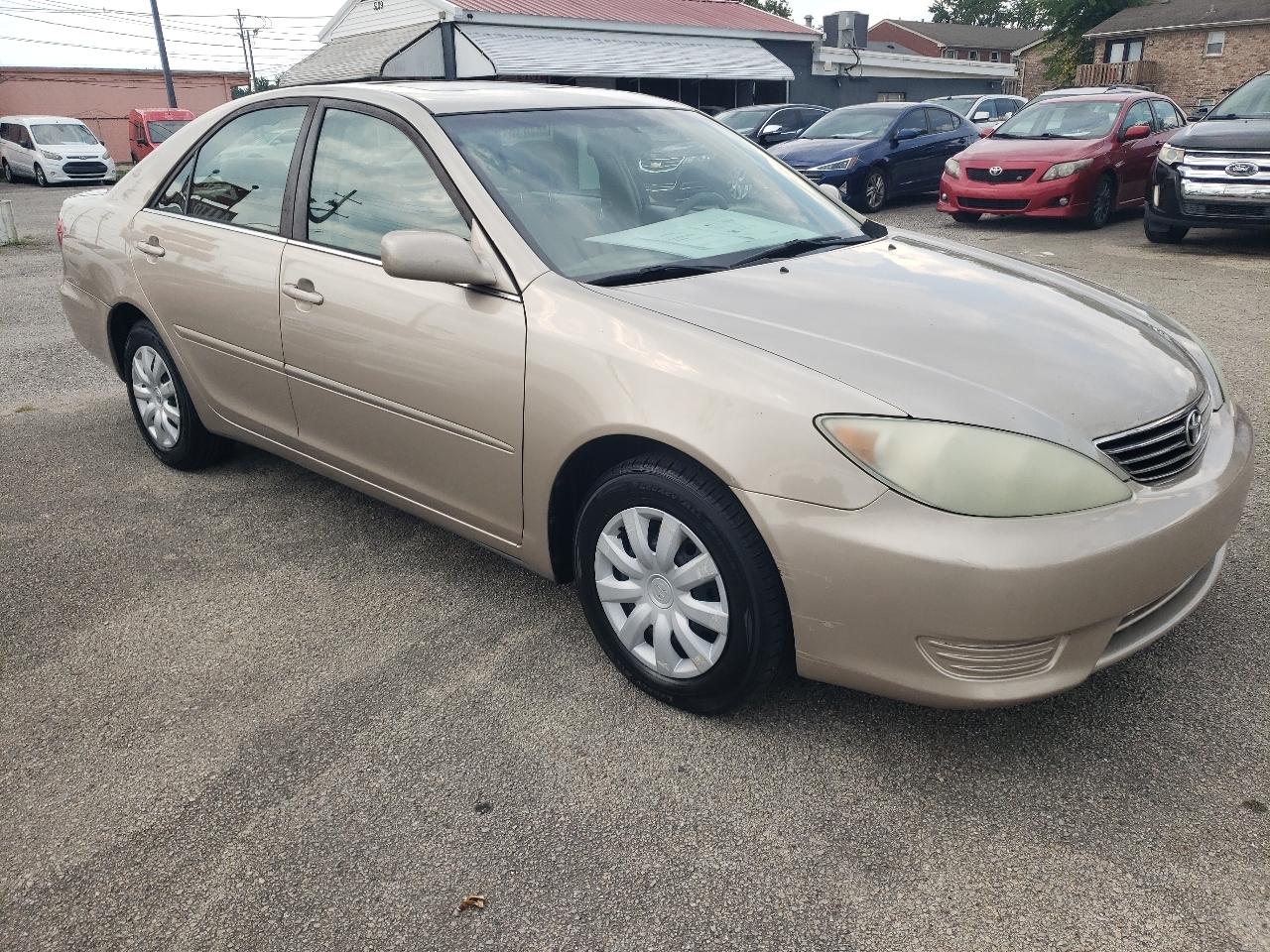 Toyota Camry LE 2005