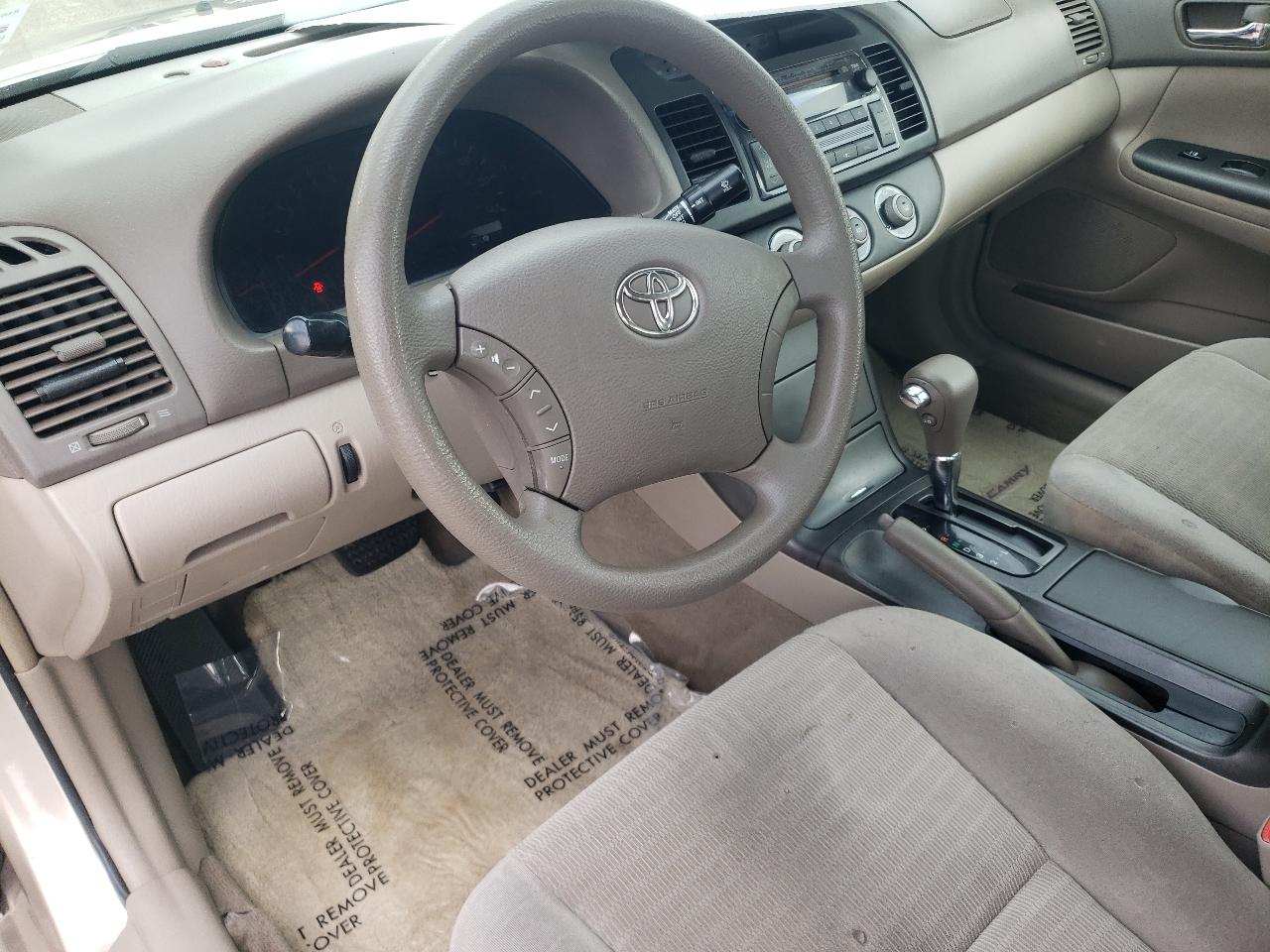 Toyota Camry LE 2005