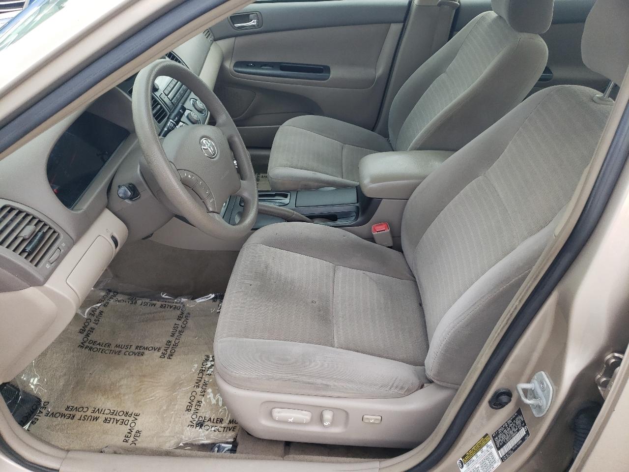 Toyota Camry LE 2005