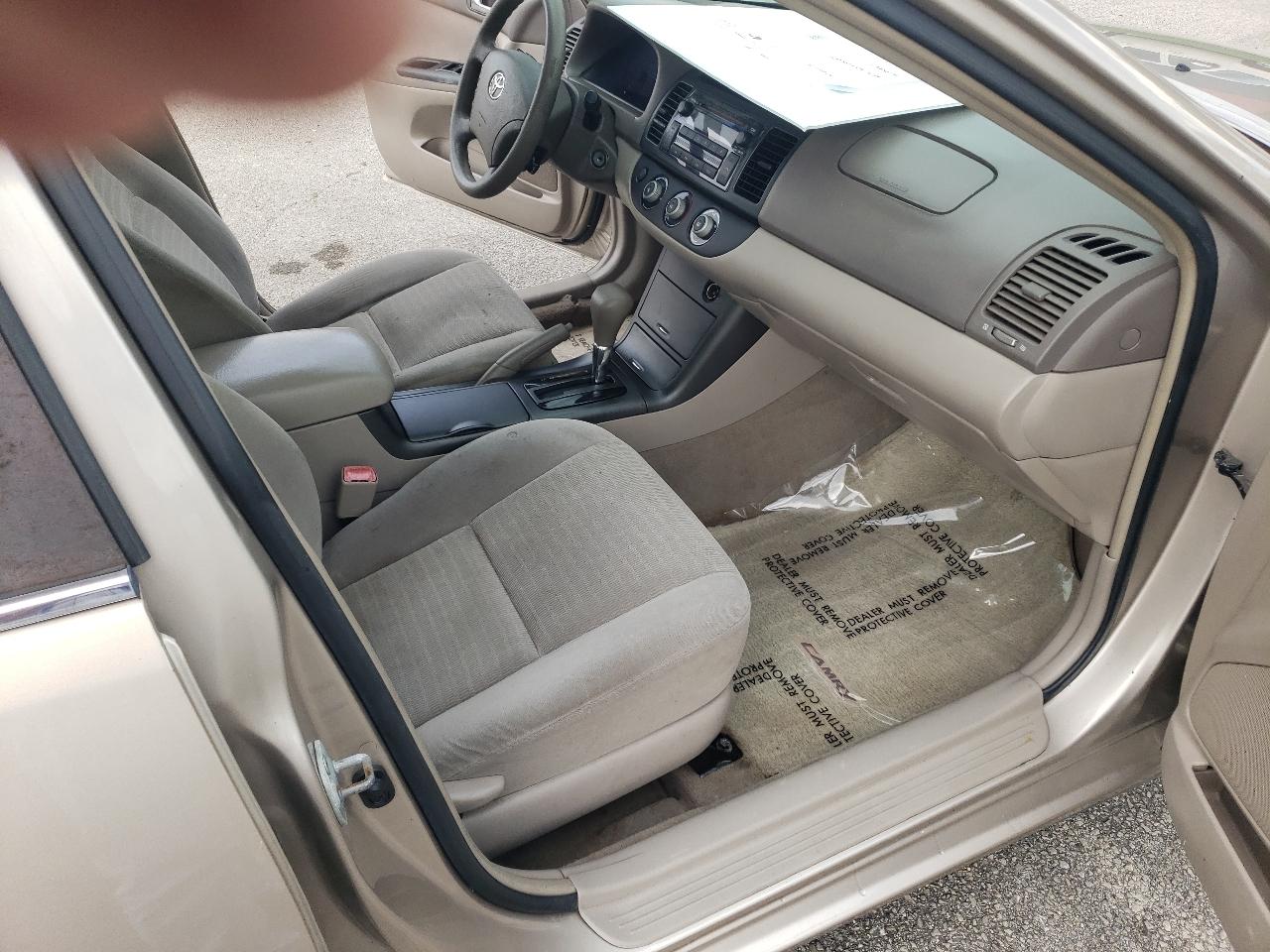 Toyota Camry LE 2005