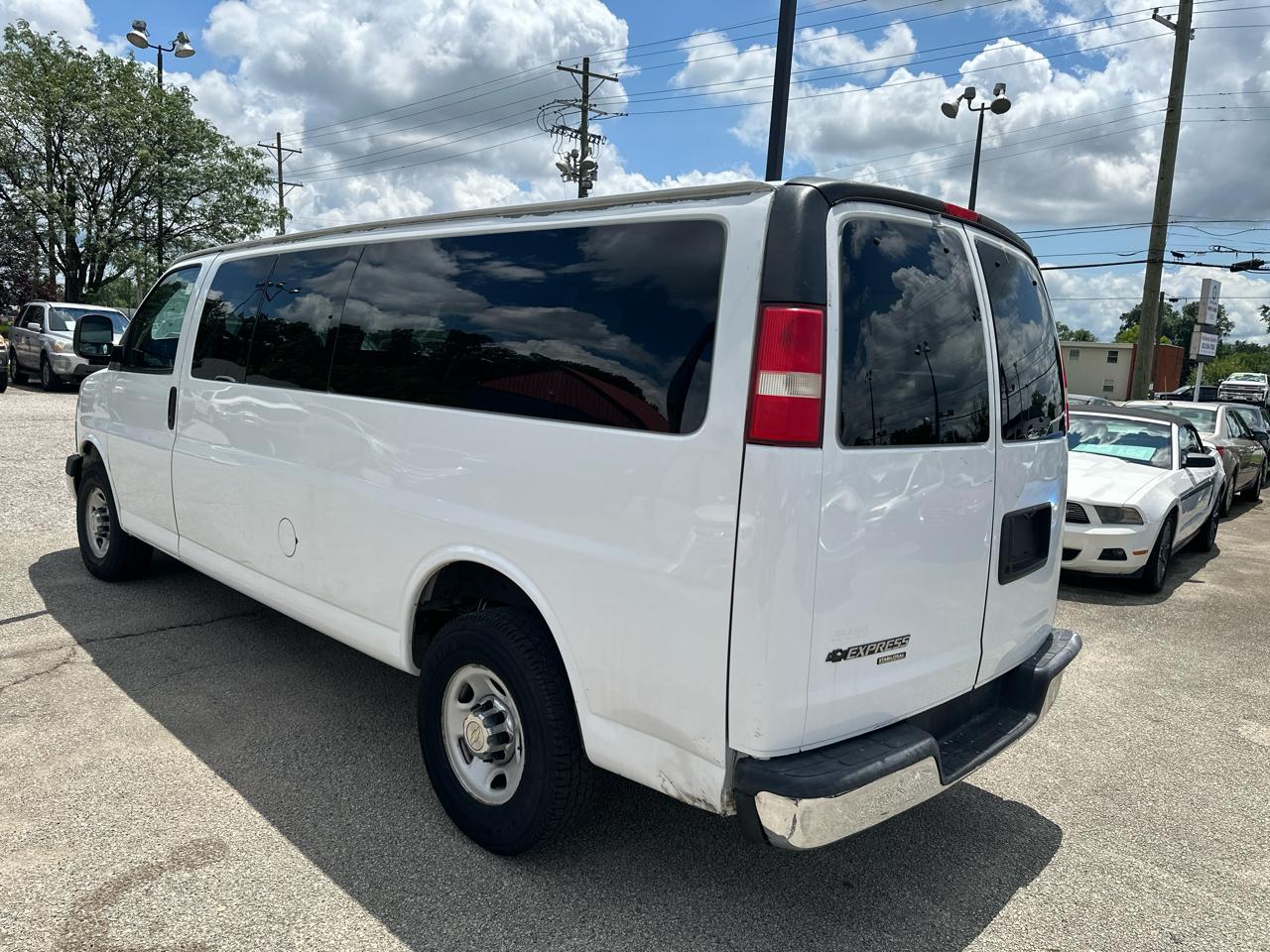 Chevrolet Express LT 3500 Extended 2014