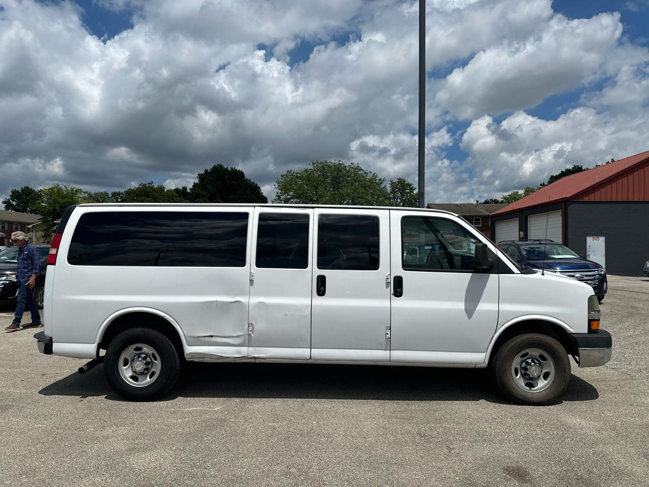 Chevrolet Express LT 3500 Extended 2014